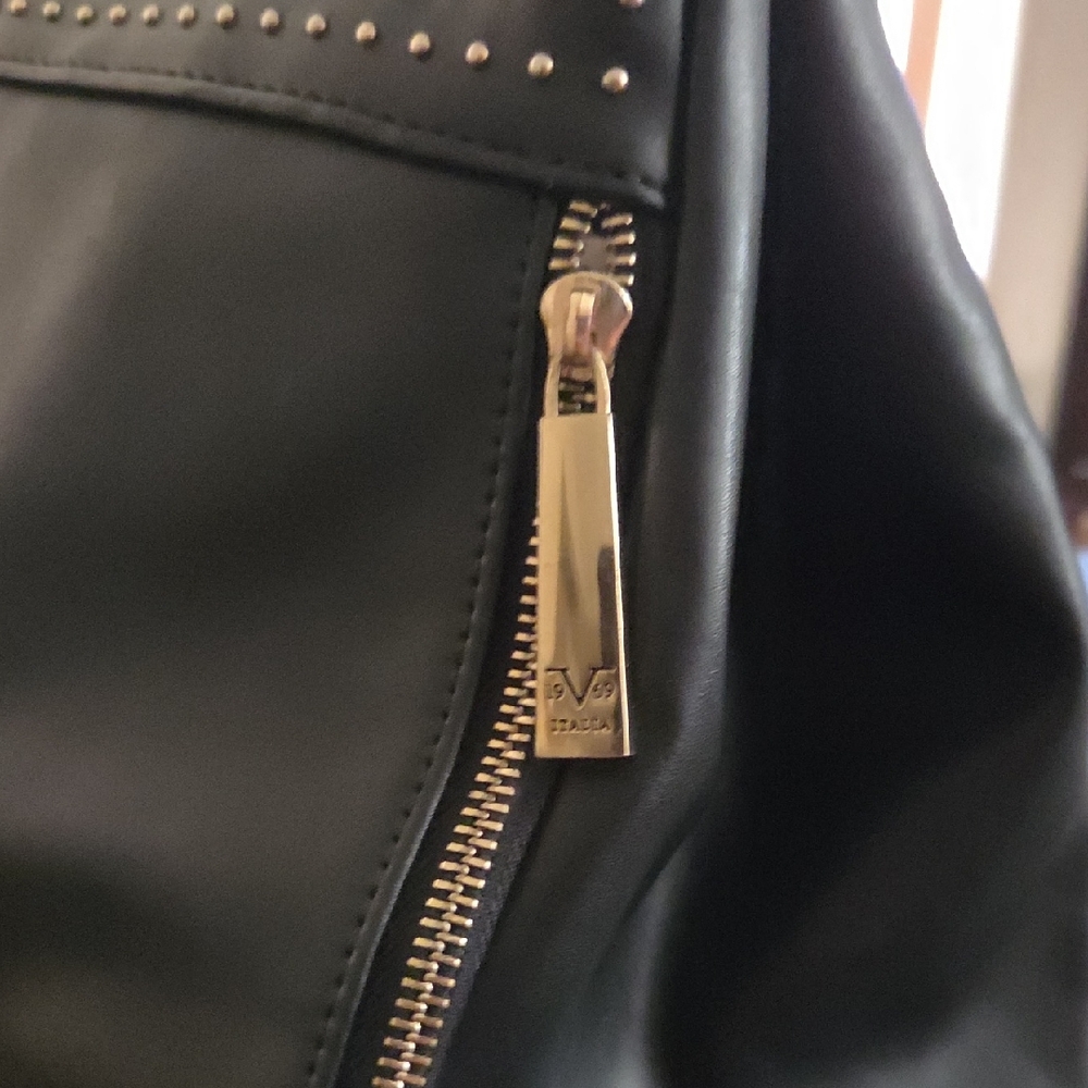 V 19.69 Italia Black Bag with Gold Accents - Picture 5 of 8